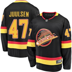 Vancouver Canucks Noah Juulsen Official Black Fanatics Branded Premier Youth Breakaway 2019/20 Flying Skate NHL Hockey Jersey